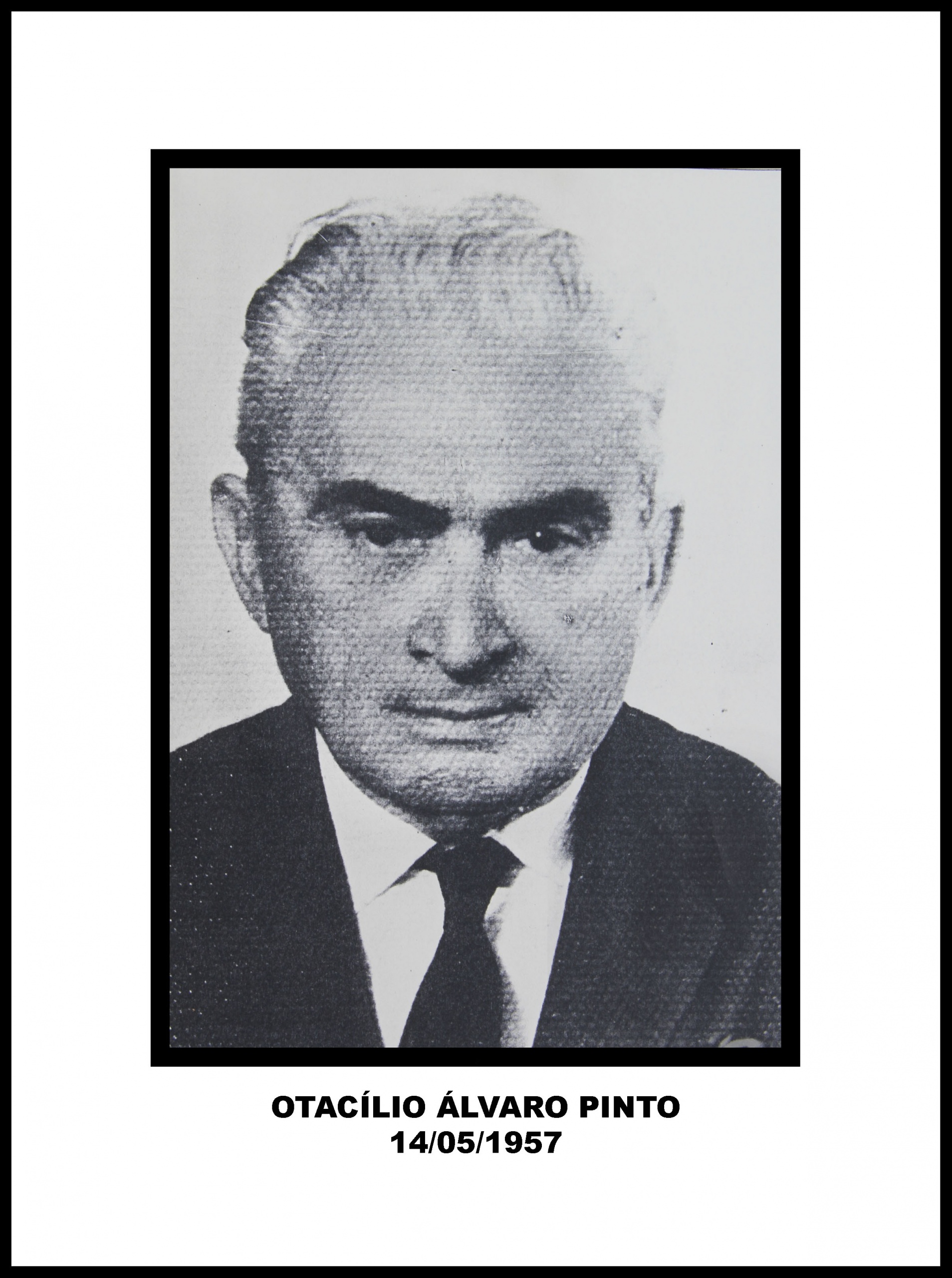 Retrato oficial de Otacílio Álvaro Pinto — Venerável Mestre